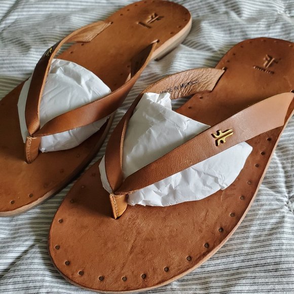 frye flip flop
